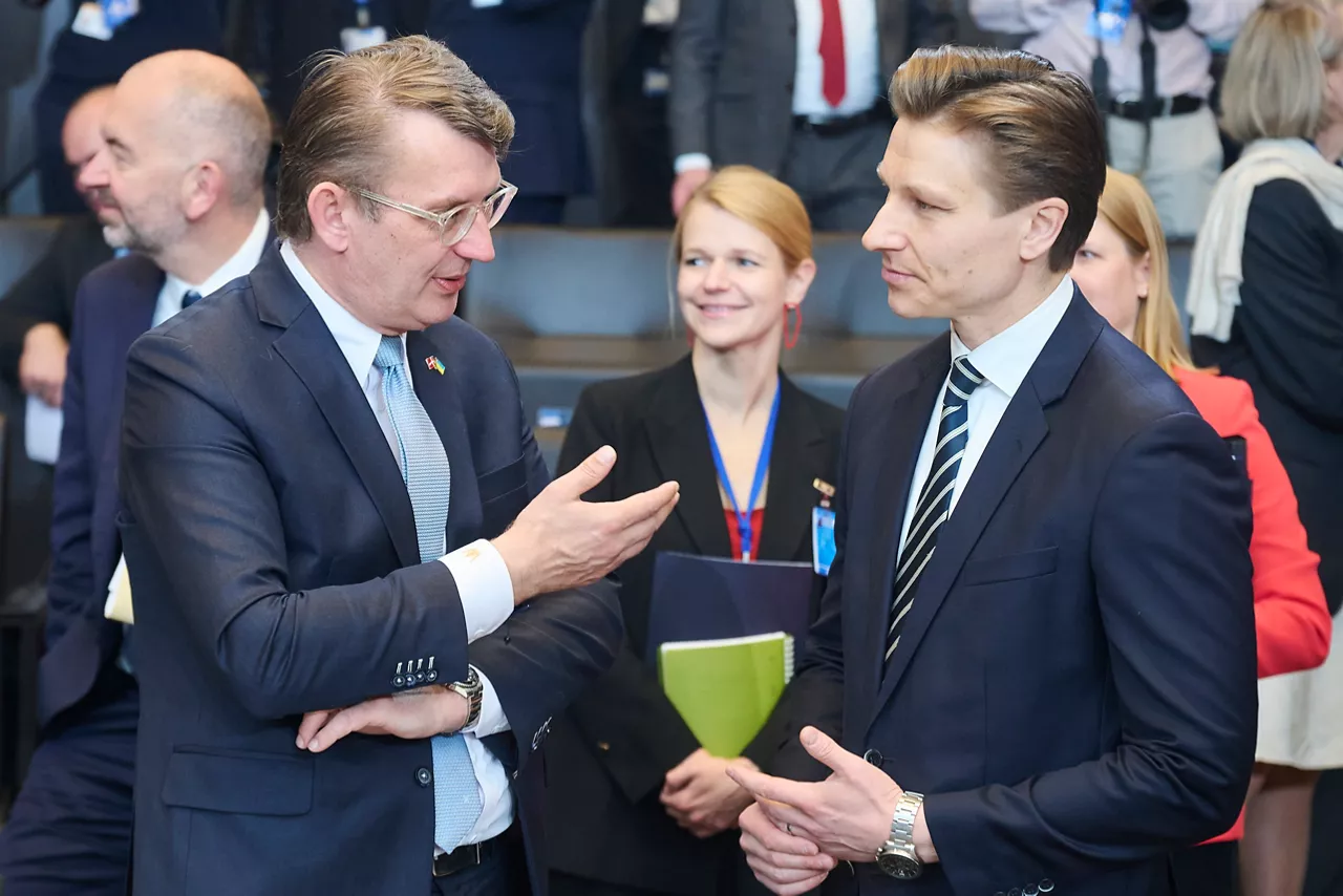 Troels Lund Poulsen (Minister of Defence, Denmark) and Pål Jonson (Minister of Defence, Sweden)