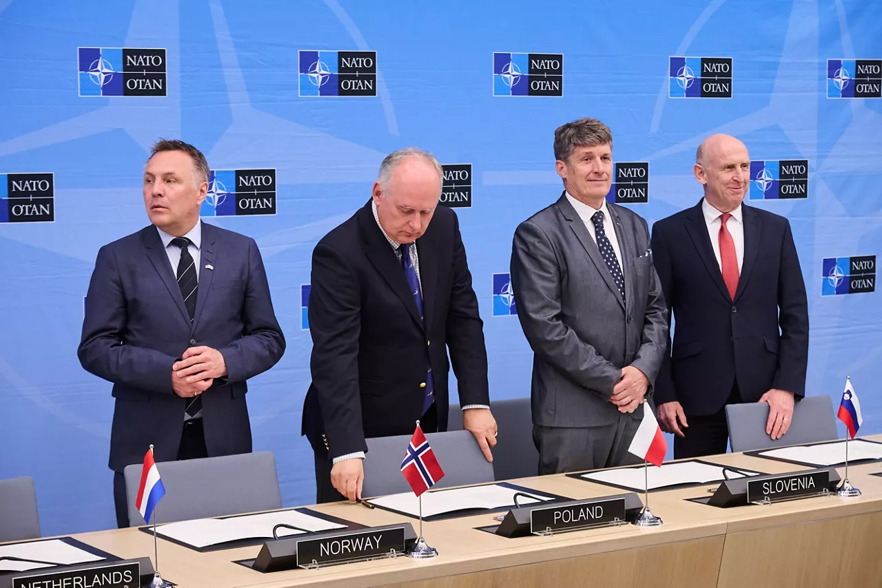 Tore O. Sandvik (Minister of Defence, Norway), Paweł Ksawery Zalewski (Secretary of State, Poland), Borut Sajovic (Minister of Defence, Slovenia) and and John Healey (Minister of Defence, United Kingdom)
