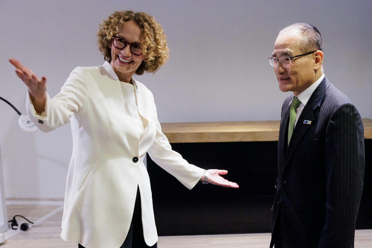 NATO Deputy Secretary General Radmila Shekerinska meets with Wi Sung-Lac (National Security Adviser, Republic of Korea)