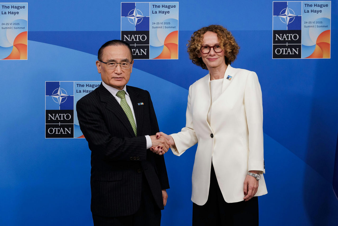 NATO Deputy Secretary General Radmila Shekerinska meets with Wi Sung-Lac (National Security Adviser, Republic of Korea)