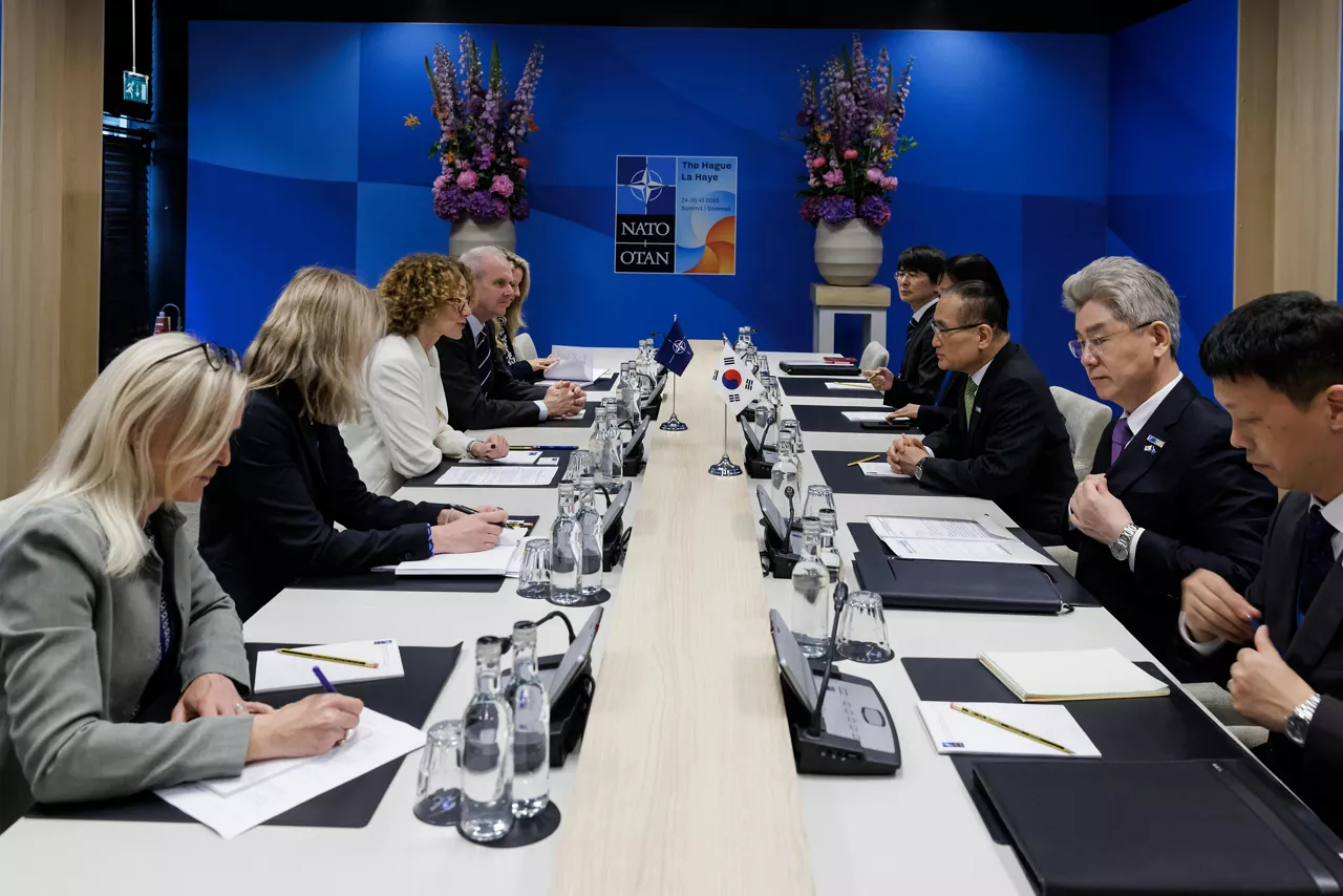 NATO Deputy Secretary General Radmila Shekerinska meets with Wi Sung-Lac (National Security Adviser, Republic of Korea)