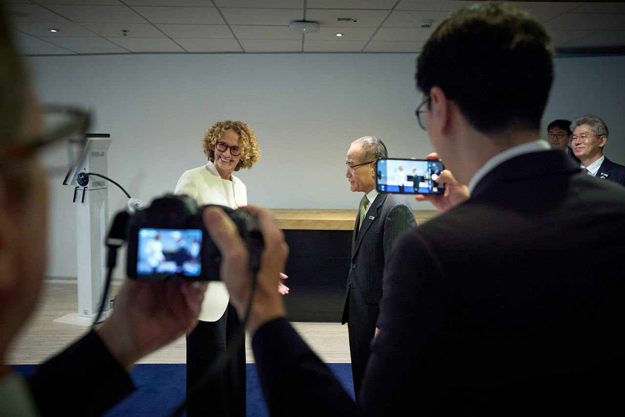 NATO Deputy Secretary General Radmila Shekerinska meets with Wi Sung-Lac (National Security Adviser, Republic of Korea)