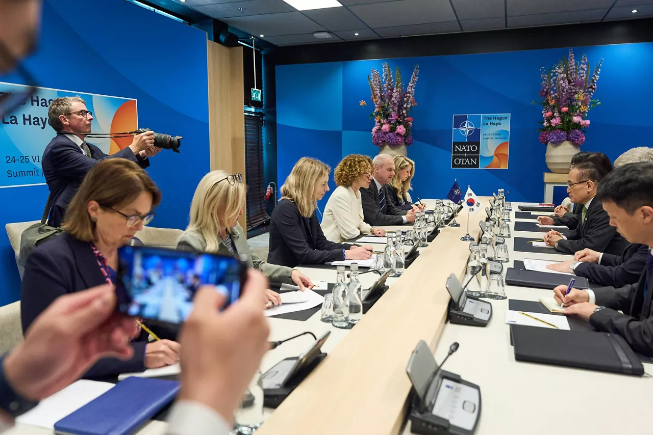 NATO Deputy Secretary General Radmila Shekerinska meets with Wi Sung-Lac (National Security Adviser, Republic of Korea)