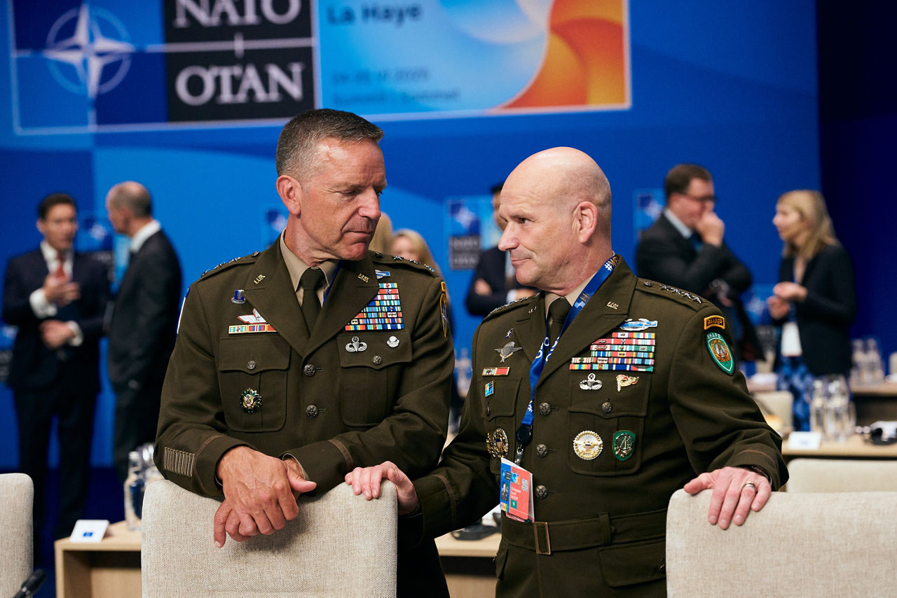 Lieutenant General Andrew Rohling (Deputy Chair of the NATO Military Committee) and General Christopher Cavoli (Supreme Allied Commander Europe)