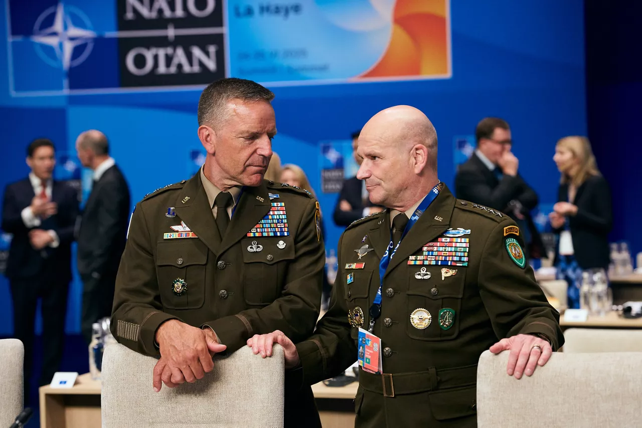 Lieutenant General Andrew Rohling (Deputy Chair of the NATO Military Committee) and General Christopher Cavoli (Supreme Allied Commander Europe)
