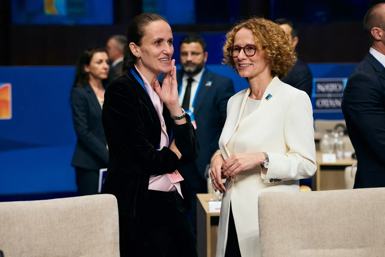 Oana-Silvia Țoiu (Minister of Foreign Affairs, Romania) and NATO Deputy Secretary General Radmila Shekerinska 