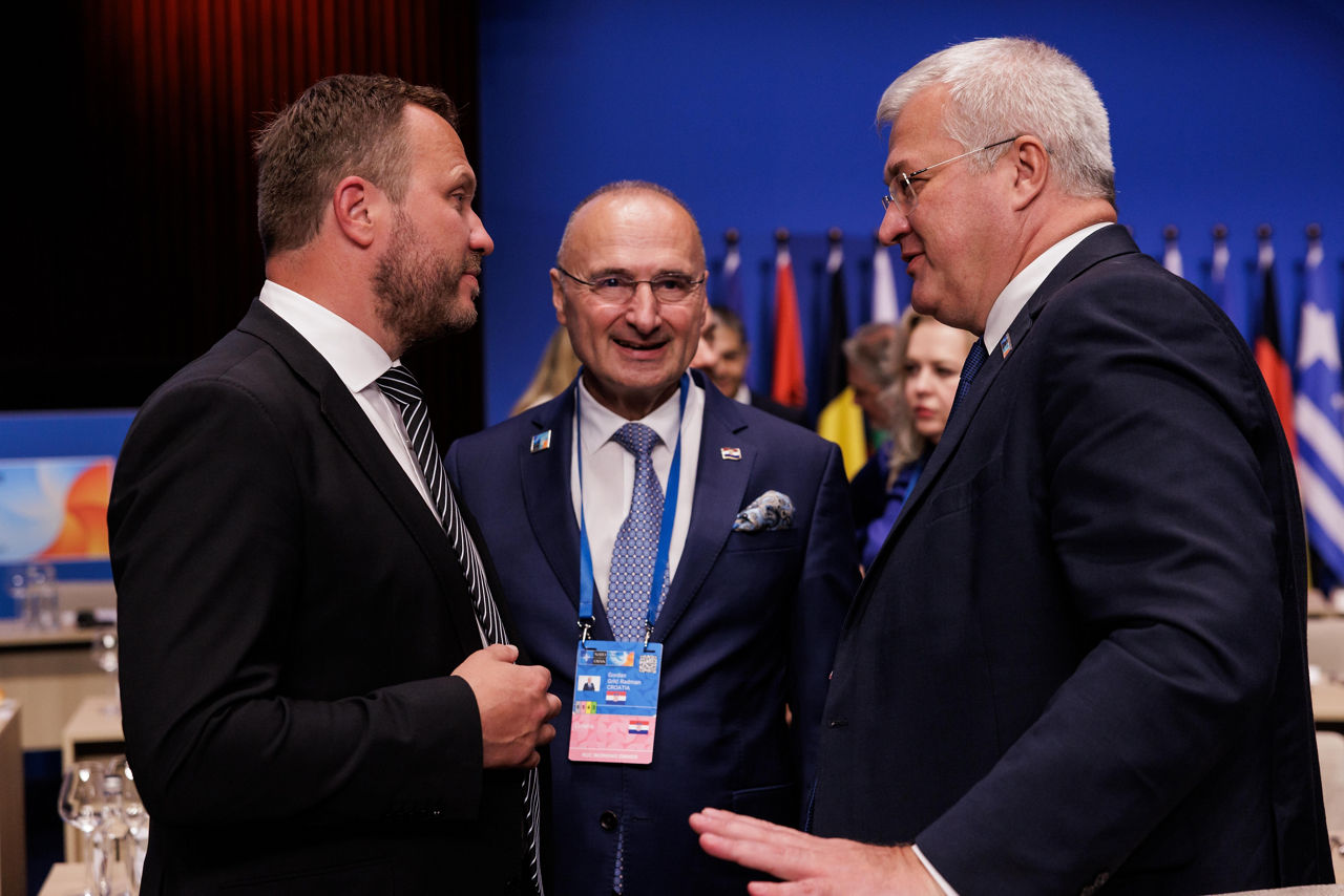 Margus Tsahkna (Minister of Foreign Affairs, Estonia), Gordan Grlić Radman (Minister of Foreign Affairs, Croatia) and Andriy Sybiha (Minister of Foreign Affairs, Ukraine)