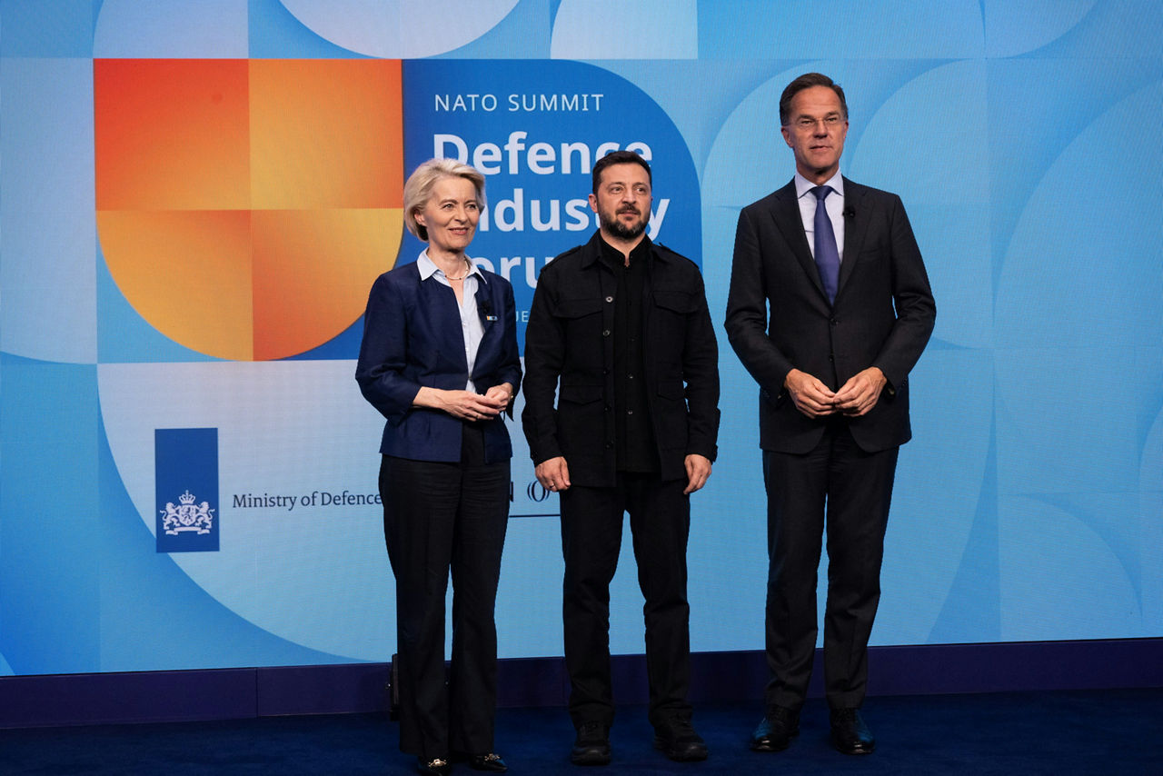 (From left to right) Ursula Von Der Leyen (President of the European Commission), Volodymyr Zelenskyy (President, Ukraine) and NATO Secretary General Mark Rutte