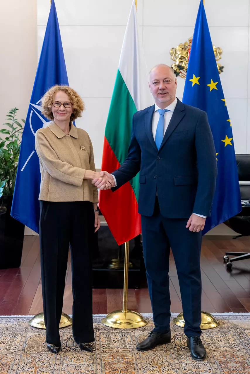 NATO Deputy Secretary General Radmilla Shekerinska meets with the Prime Minister of Bulgaria, Rossen Jeliazkov