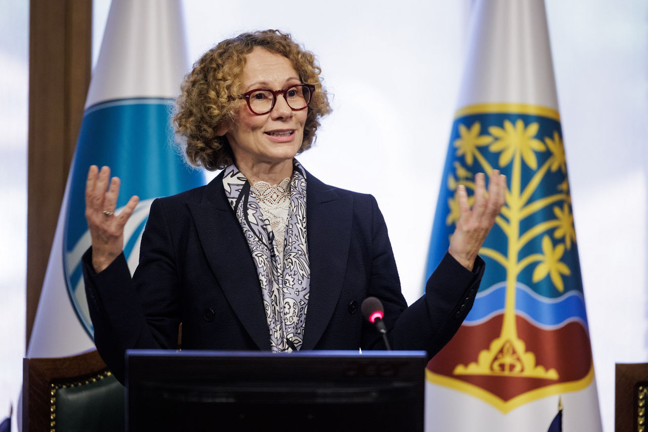 NATO Deputy Secretary General Radmila Shekerinska with students