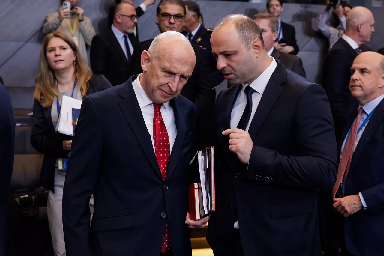 John Healey (UK Secretary of State for Defence) and Vlado Misajlovski (Minister of Defence, North Macedonia)