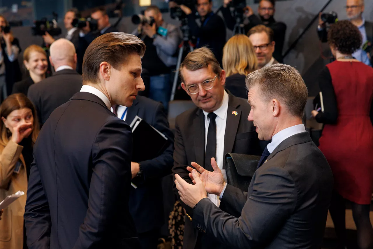 Antti Häkkänen (Minister of Defence, Finland) with Troels Lund Poulsen (Minister of Defence, Denmark) and Pål Jonson (Minister of Defence, Sweden)