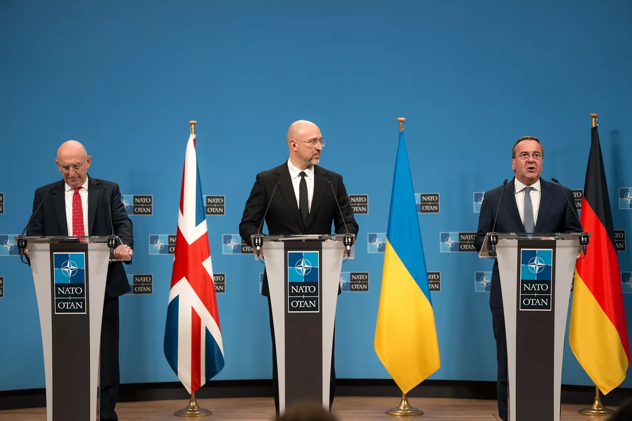 From left to right: John Healy (UK Secretary of Defence),  Denys Shmyhal (Minister of Defence, Ukraine) and Boris Pistorius (Minister of Defence, Germany)