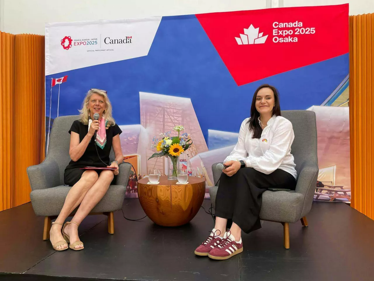 As part of the NATO Days, the Canadian Pavilion hosted the “Canada–Ukraine Breakfast”, where Commissioners General Laurie Peters (Canada) and Tetyana Berezhna (Ukraine) hosted a dialogue on “Regeneration through women’s empowerment”. This dialogue highlighted how empowering women serves as a powerful driver of sustainable growth, community revitalisation and inclusive development. 