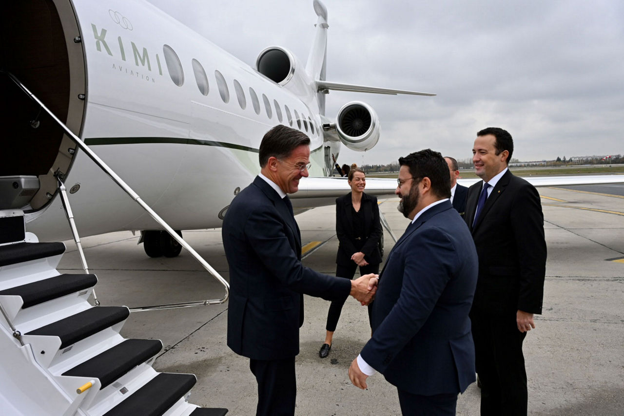 NATO Secretary General Mark Rutte arrives in Bucharest - Welcome by Dan Neculăescu, Permanent Representative of Romania to NATO