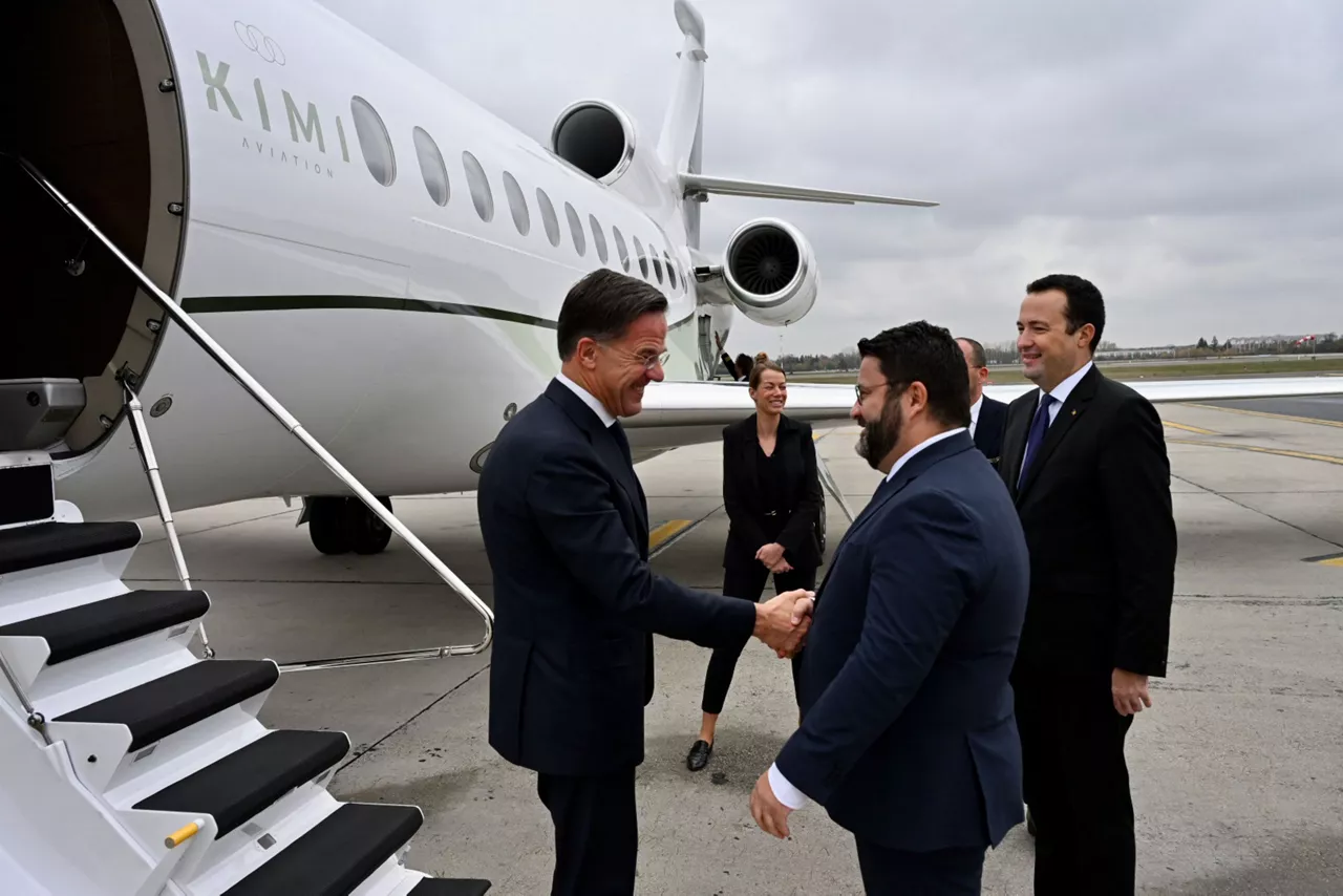 NATO Secretary General Mark Rutte arrives in Bucharest - Welcome by Dan Neculăescu, Permanent Representative of Romania to NATO