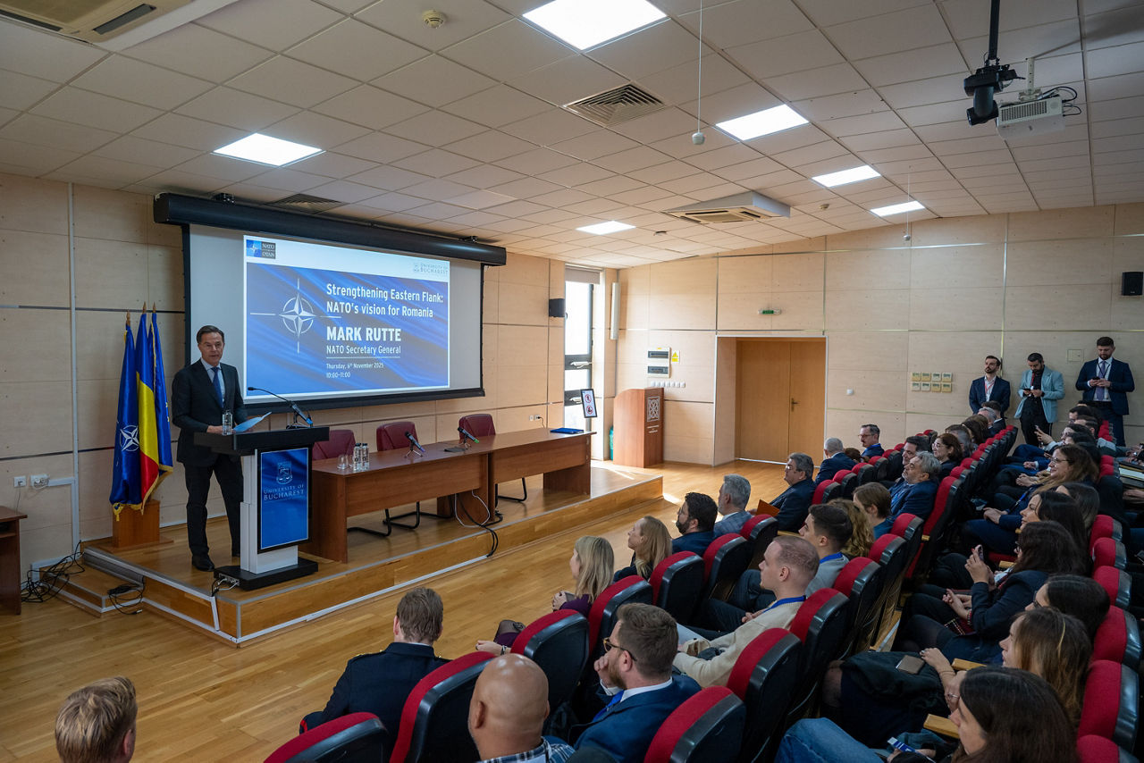 NATO Secretary General Mark Rutte visits Bucharest University and engages with students