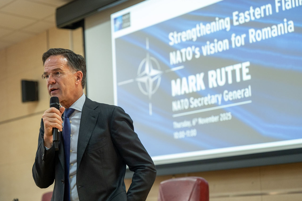 NATO Secretary General Mark Rutte visits Bucharest University and engages with students