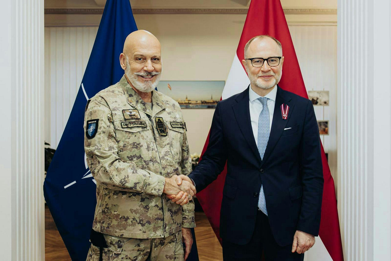 The Chair of the NATO Military Committee meets with the Minister of Defence of the Republic of Latvia, Mr Andris Sprūds