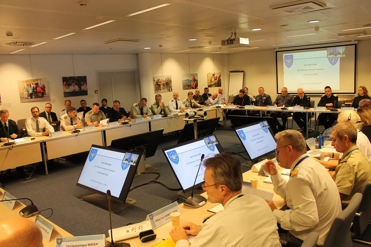 The Deputy Director General of the European Union Military Staff (DDGEUMS) Major General Gábor Horváth welcomed the Director General of the NATO International Military Staff (DGIMS) Lieutenant General Remigijus Baltrėnas to the EUMS for the biannual EUMS-IMS Directors’ General Conference.