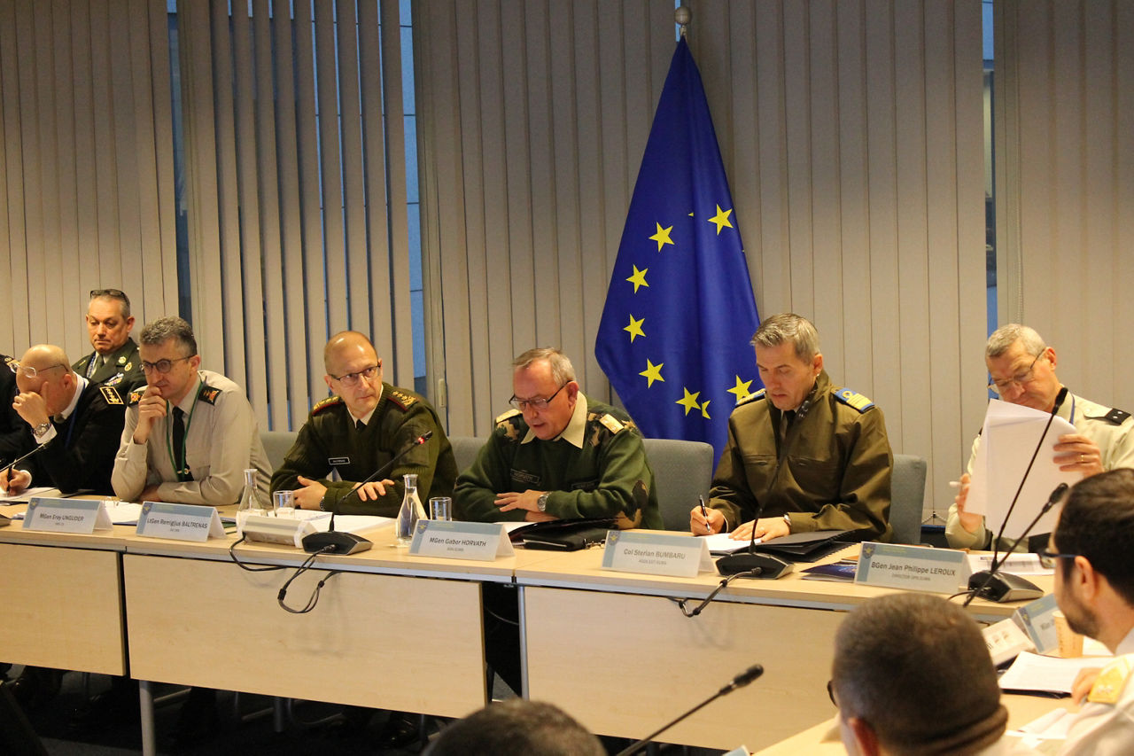 The Deputy Director General of the European Union Military Staff (DDGEUMS) Major General Gábor Horváth welcomed the Director General of the NATO International Military Staff (DGIMS) Lieutenant General Remigijus Baltrėnas to the EUMS for the biannual EUMS-IMS Directors’ General Conference.