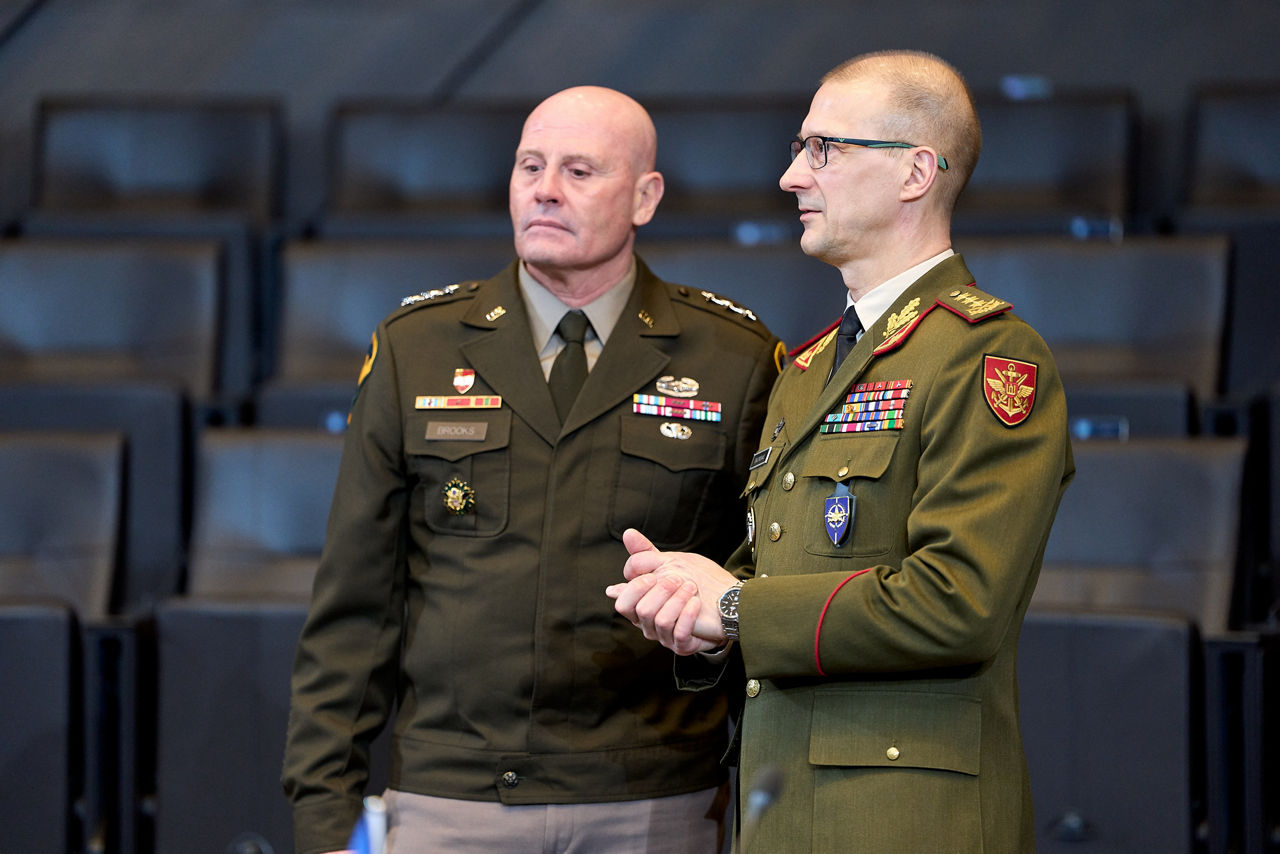 Left to Right - The Deputy Chair of the NATO Military Committee (DCMC), Lieutenant General W. Phil Brooks, and the Director General of the International Military Staff (DGIMS), Lieutenant General Remigijus Baltrėnas