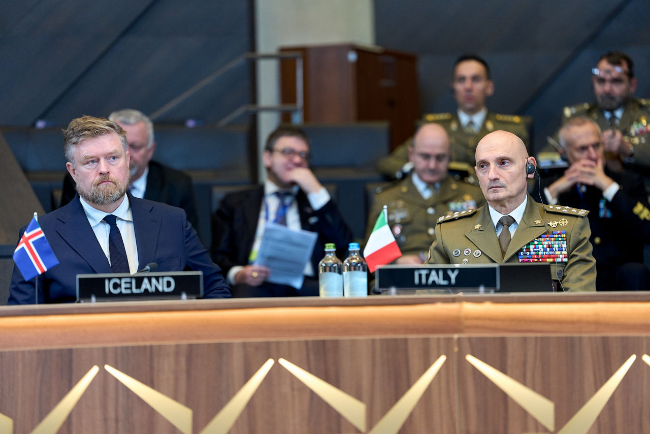 Left to Right - The Chief of Defence of Iceland, Director General Jónas Allansson, and the Chief of Defence of Italy, General Luciano Portolano