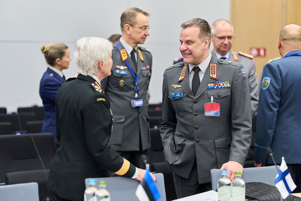 Left to Right - The Chief of Defence of Canada, General Jennie Carignan, and the Chief of Defence of Finland, General Janne Jaakkola