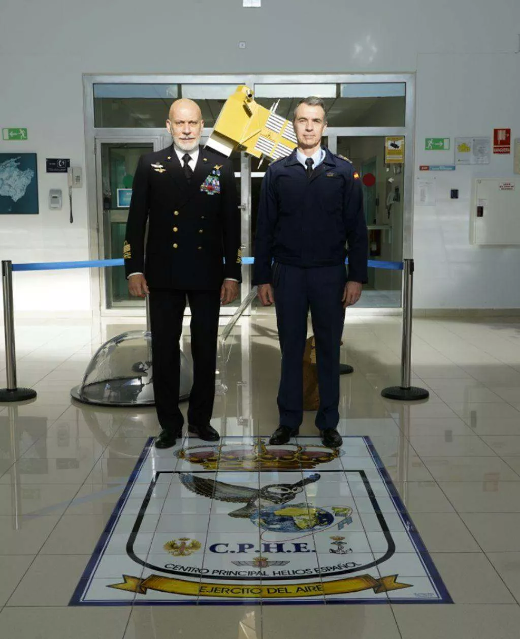 Left to Right – The Chief of the Spanish Space Command, Major General Isaac Manuel Crespo Zaragoza with the Chair of the NATO Military Committee, Admiral Giuseppe Cavo Dragone