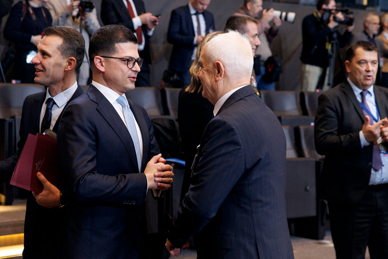 Pirro Vengu, Minister of Defence of Albania, and Atanas Zaprianov, Minister of Defence of Bulgaria