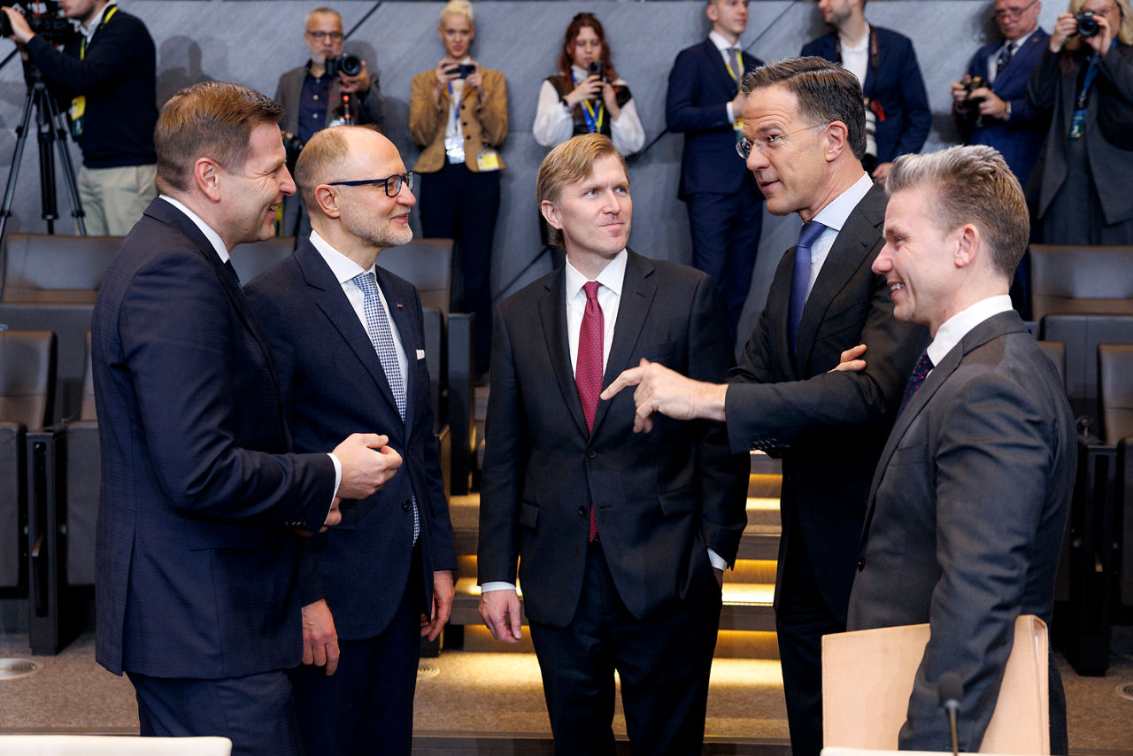 Hanno Pevkur (Minister of Defence, Estonia), Andris Sprūds (Minister of Defence, Latvia), Elbridge A. Colby (US Under Secretary of War), NATO Secretary General Mark Rutte and Pål Jonson (Minister of Defence, Sweden)