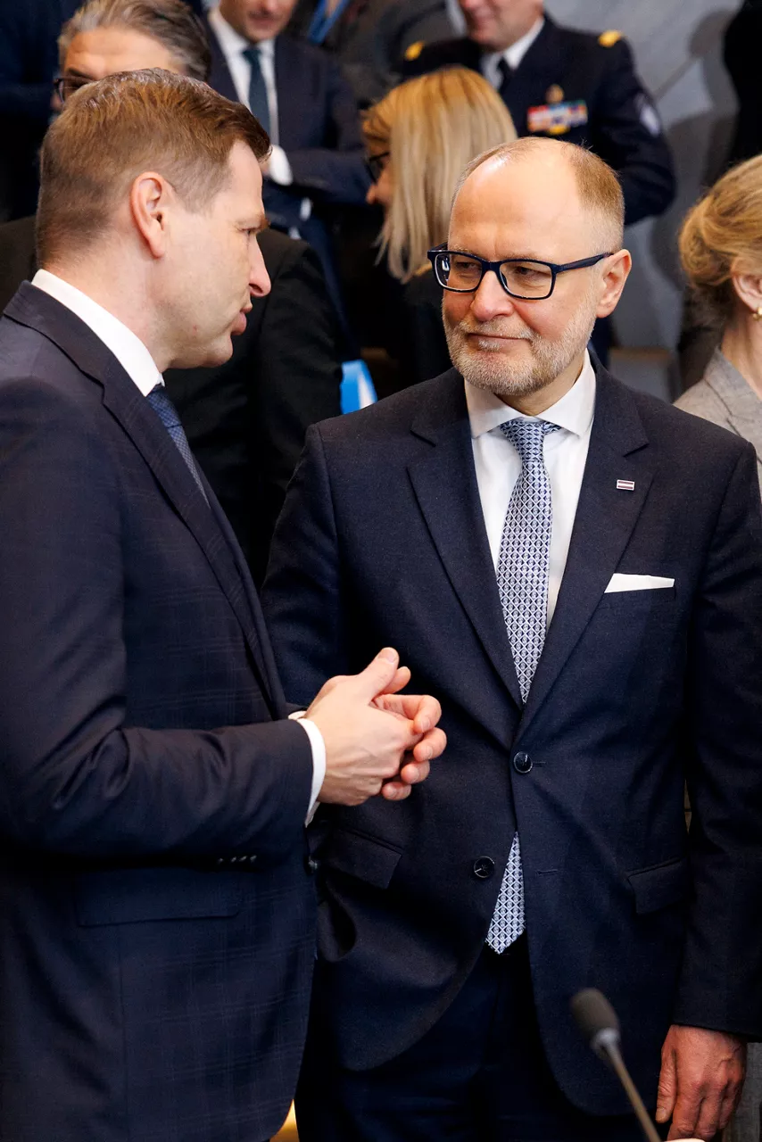 Hanno Pevkur (Minister of Defence, Estonia) and Andris Sprūds (Minister of Defence, Latvia),