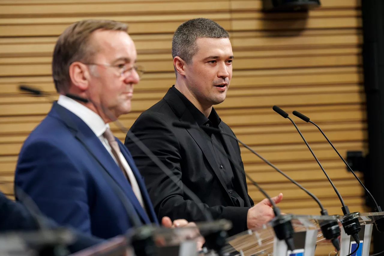 [from left to right] Minister of Defence of Germany Boris Pistorius and the Minister of Defence of Ukraine Mykhailo Fedorov 