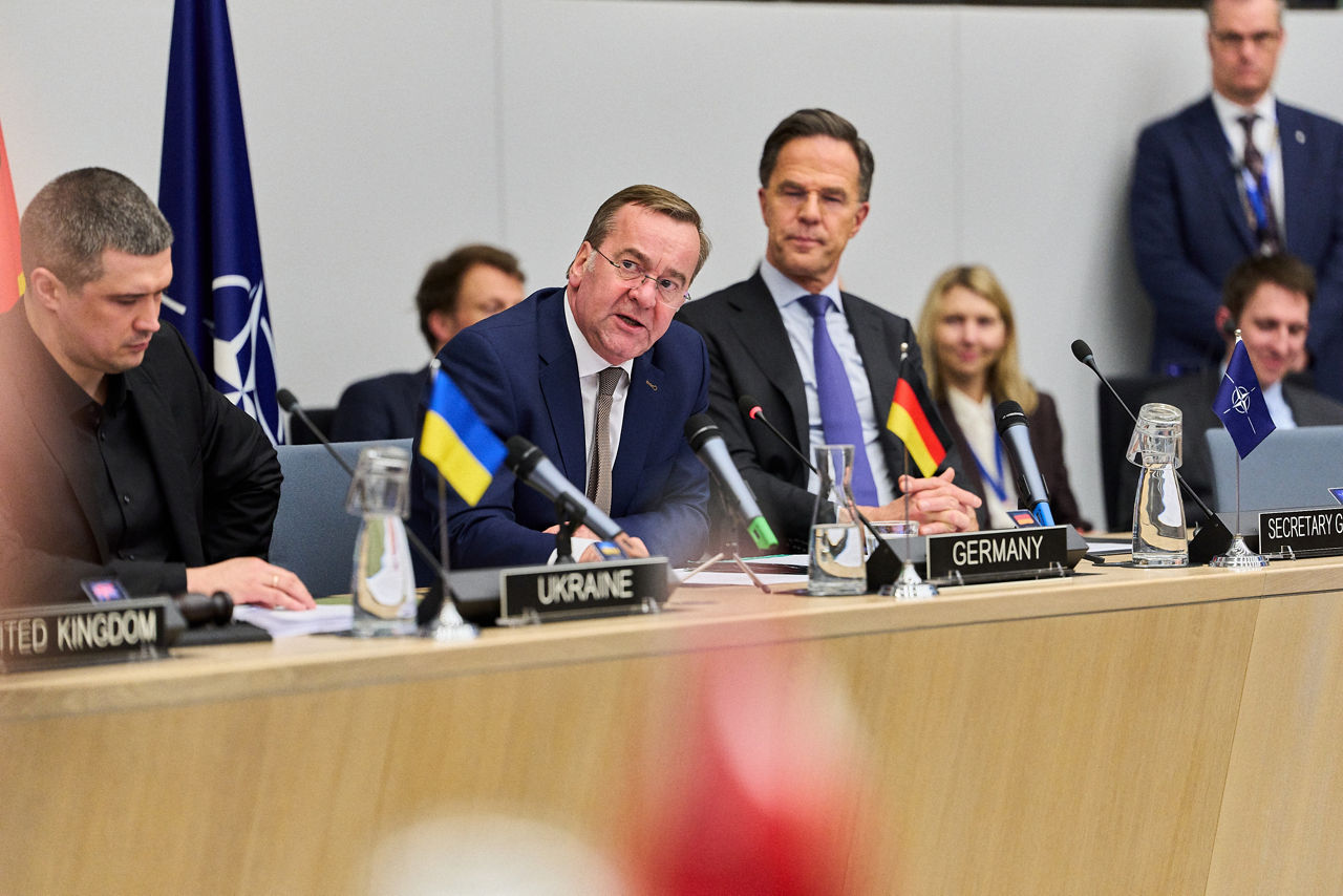 Mykhailo Fedorov (Minister of Defence, Ukraine), Boris Pistorius (Minister of Defence, Germany) and NATO Secretary General Mark Rutte