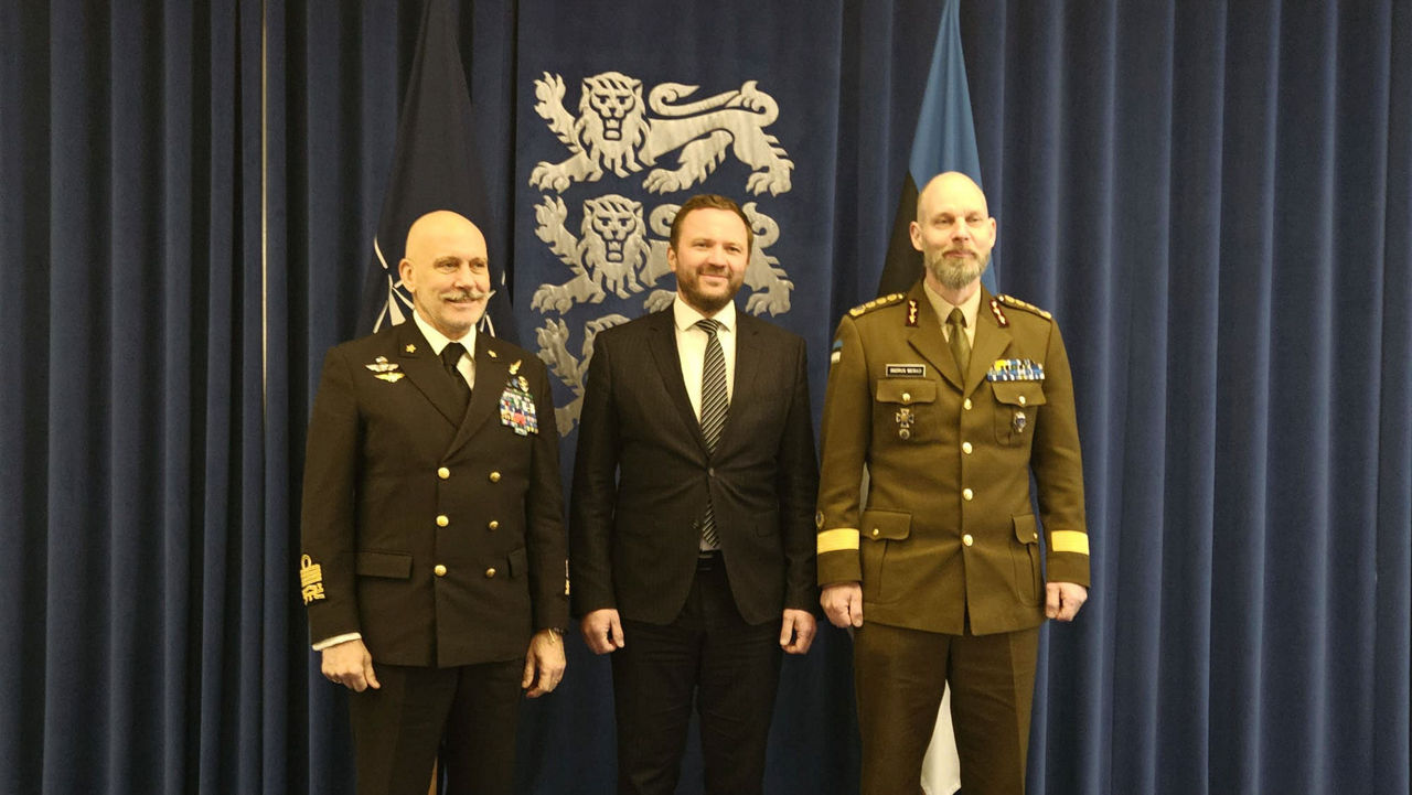 Left to Right - The Chair of the NATO Military Committee, Admiral Giuseppe Cavo Dragone, the Foreign Minister of Estonia, Mr. Margus Tsahkna, and the Chief of Defence of Estonia, Lieutenant General Andrus Merilo.