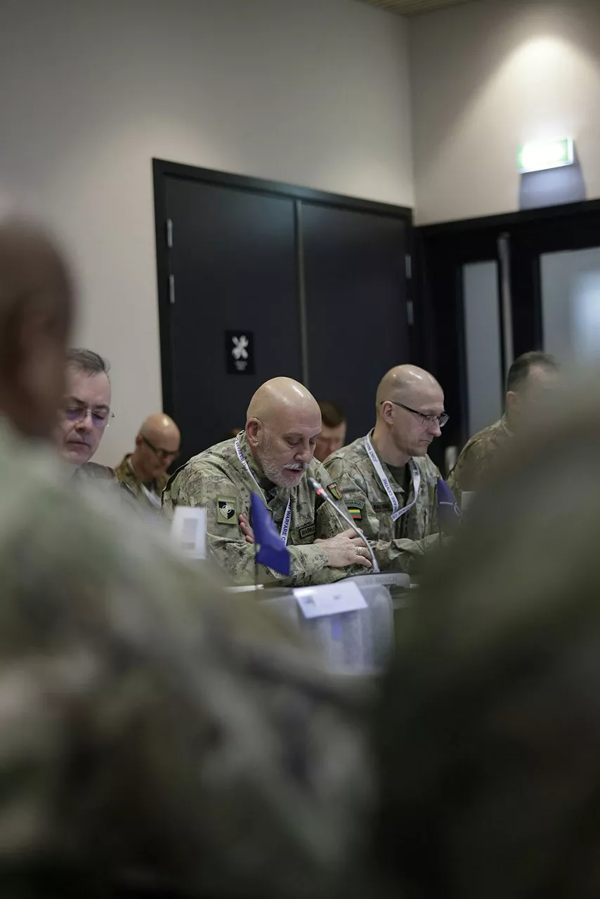 Left to Right: Chair of the NATO Military Committee, Admiral Giuseppe Cavo Dragone​; Director General of the International Military Staff, Lieutenant General Remigijus Baltrėnas