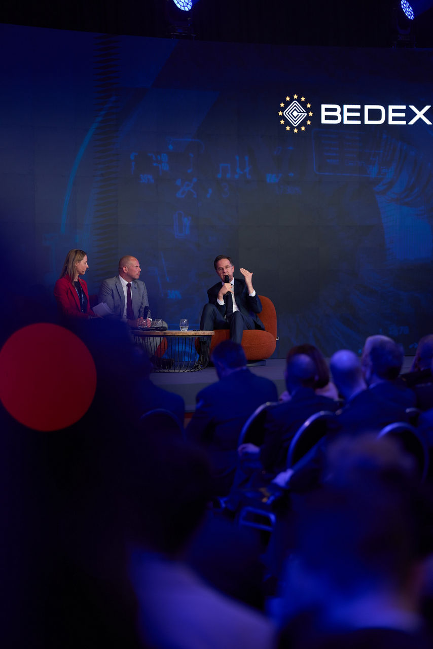 Sofa Talk with NATO Secretary General Mark Rutte and Theo Francken, Minister of Defence Belgium moderated by Cindy Dubois