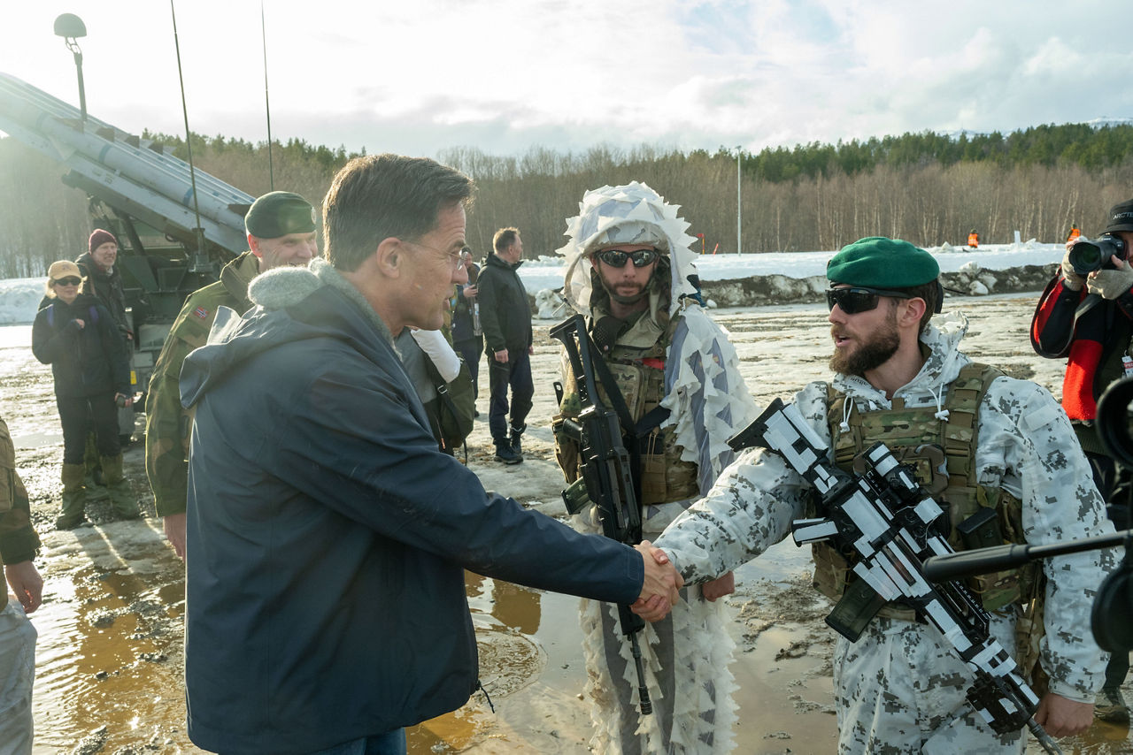 NATO Secretary General Mark Rutte visits Norway and interacts with combat ready soldiers