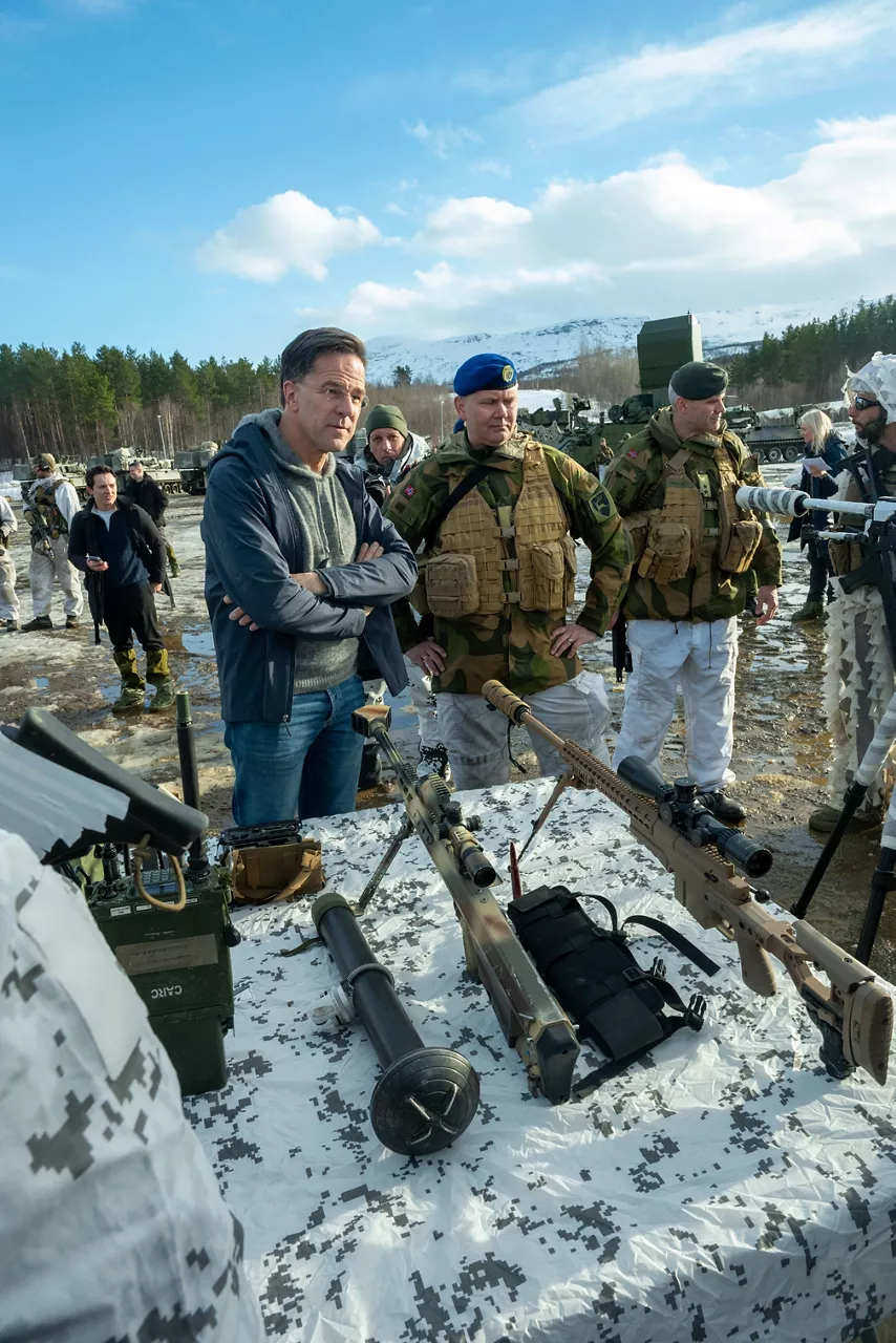 NATO Secretary General Mark Rutte visits Norway and interacts with combat ready soldiers