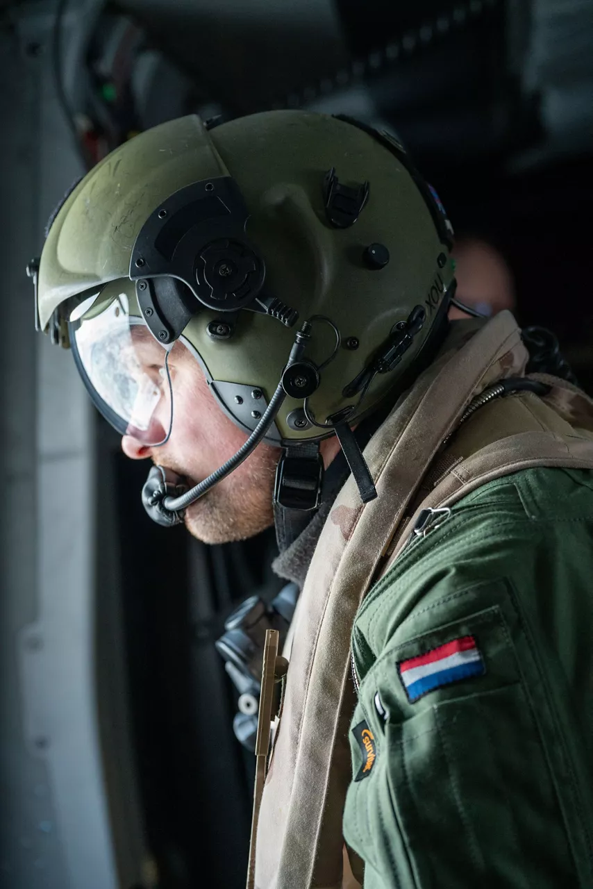 NATO Secretary General Mark Rutte visits Norway and interacts with combat ready soldiers