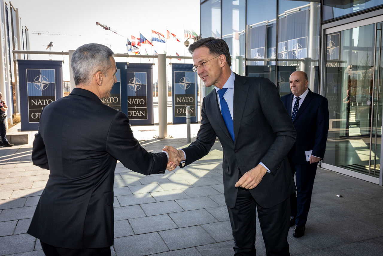 NATO Secretary General meets the Prime Minister of Bulgaria 