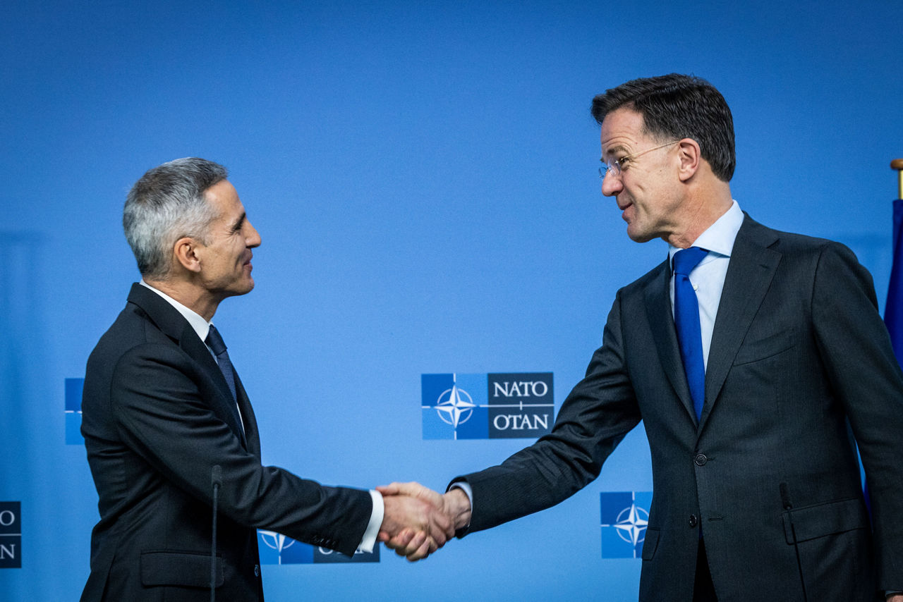 NATO Secretary General meets the Prime Minister of Bulgaria 