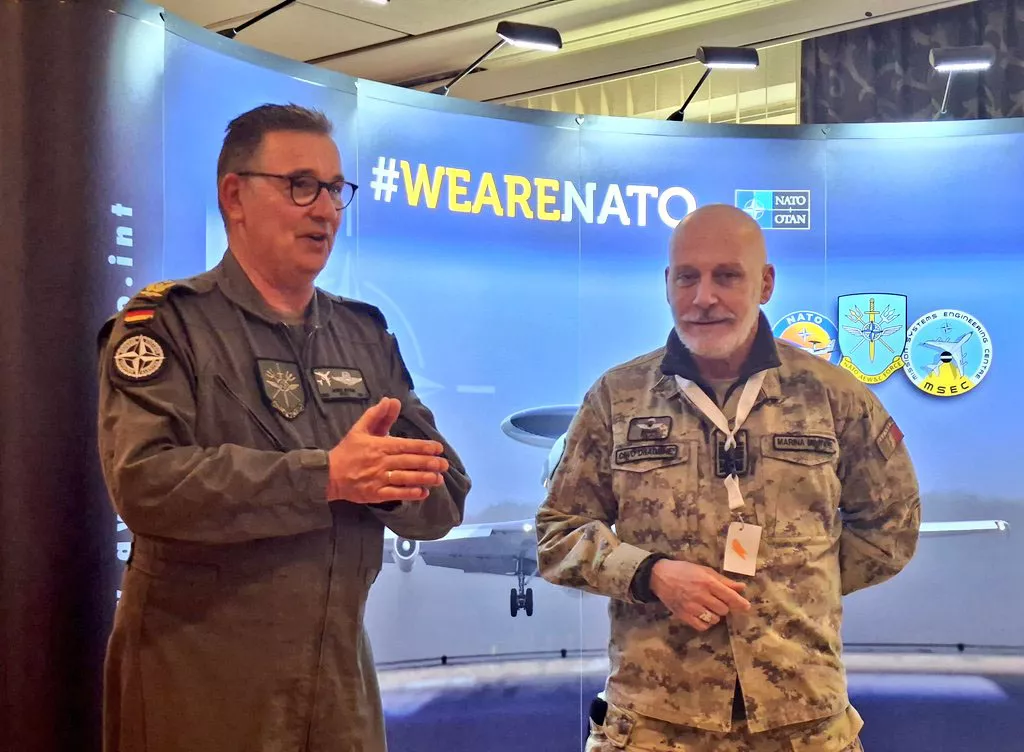Left to Right: NAEW&CF Commander, Major General Andreas Korb, and the Chair of the NATO Military Committee, Admiral Giuseppe Cavo Dragone