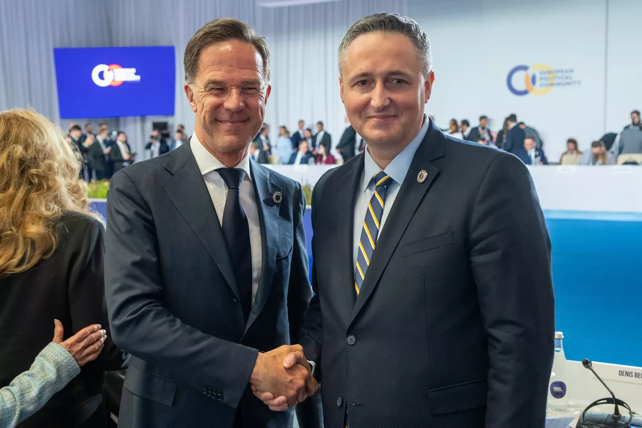 NATO Secretary General Mark Rutte and Denis Bećirović, Chairman of the Presidency of Bosnia and Herzegovina, at the plenary session of the 8th meeting of the European Political Community
