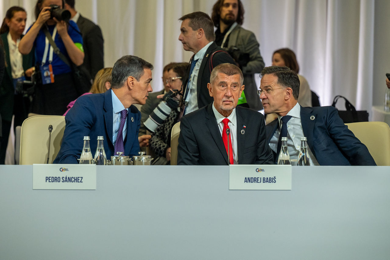 [from left to right] Pedro Sánchez, Prime Minister of Spain, Andrej Babiš, Prime Minister of the Czech Republic and NATO Secretary General Mark Rutte at the plenary session of the 8th meeting of the European Political Community

