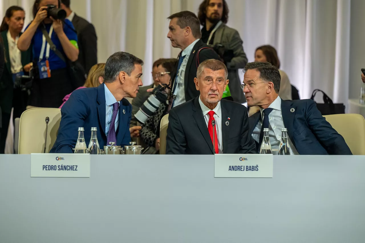 [from left to right] Pedro Sánchez, Prime Minister of Spain, Andrej Babiš, Prime Minister of the Czech Republic and NATO Secretary General Mark Rutte at the plenary session of the 8th meeting of the European Political Community
