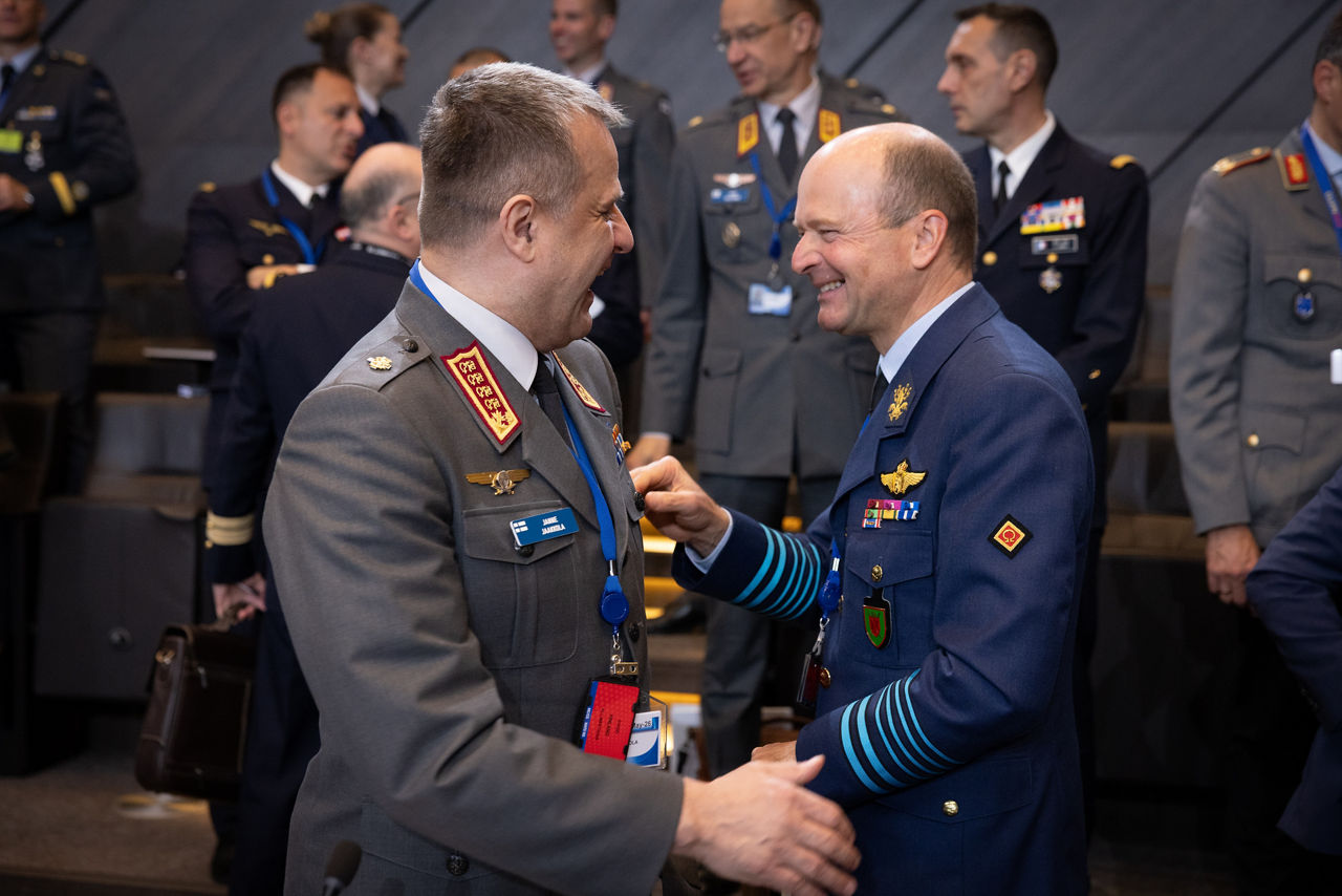 Left to Right - The Chief of Defence of Finland, General Janne Jaakkola with the Chief of Defence of Belgium, General Frederik Vansina.