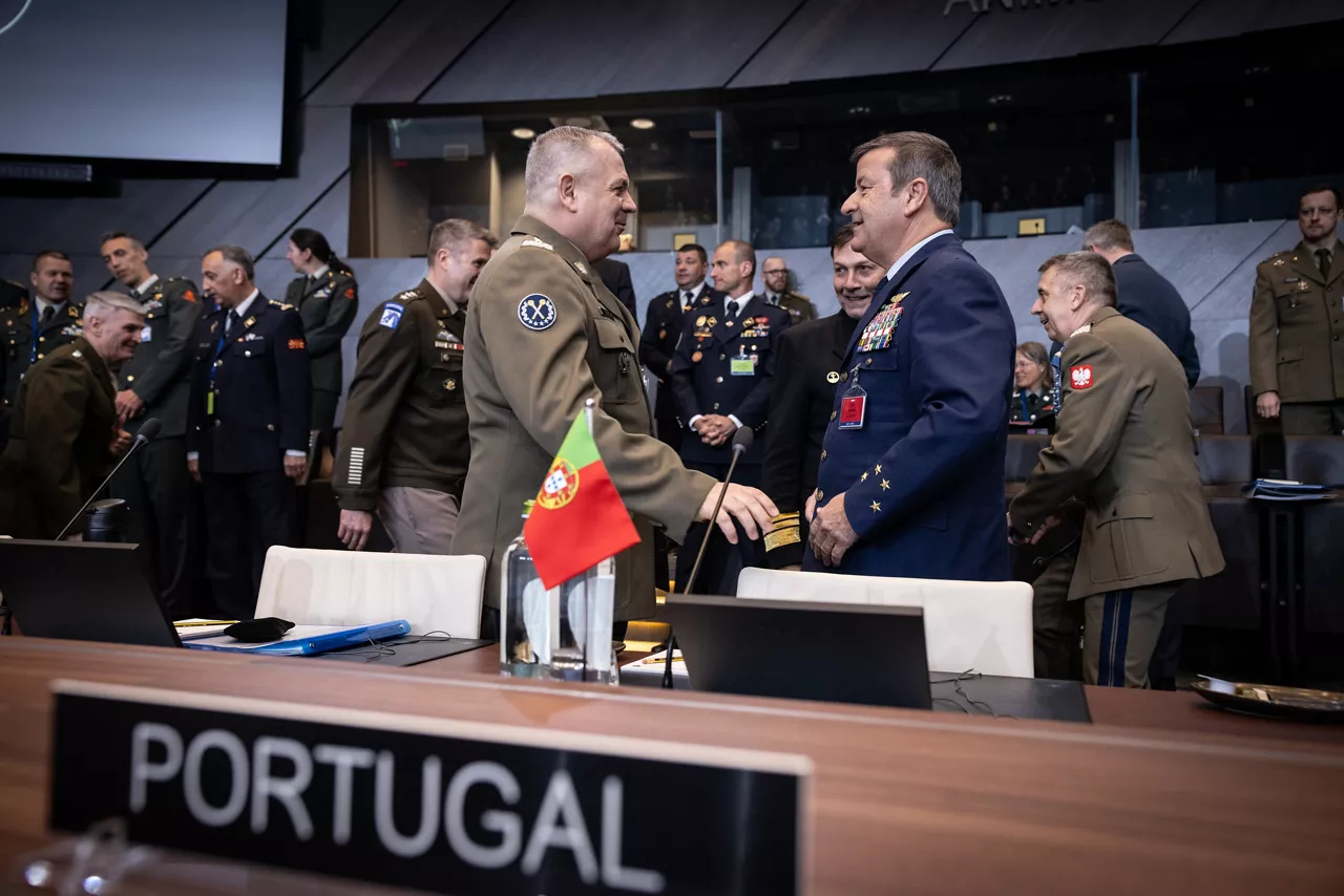 Left to Right - The Chief of Defence of Poland, General Wiesław Kukuła with the Chief of Defence of Portugal, General João Cartaxo Alves.