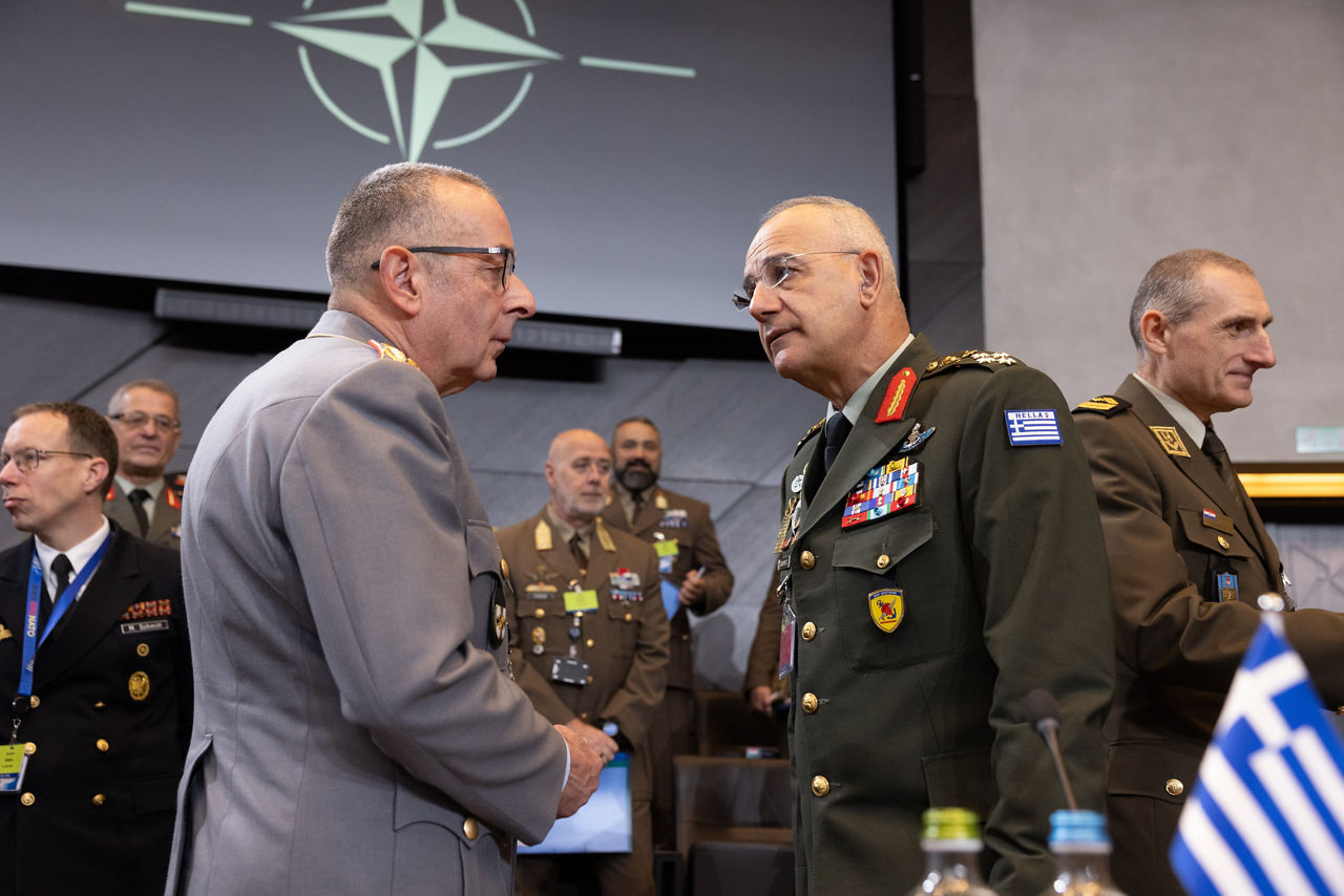 Left to Right - The Chief of Defence of Germany, General Carsten Breuer with the Chief of Defence of Greece, General Dimitrios Choupis.