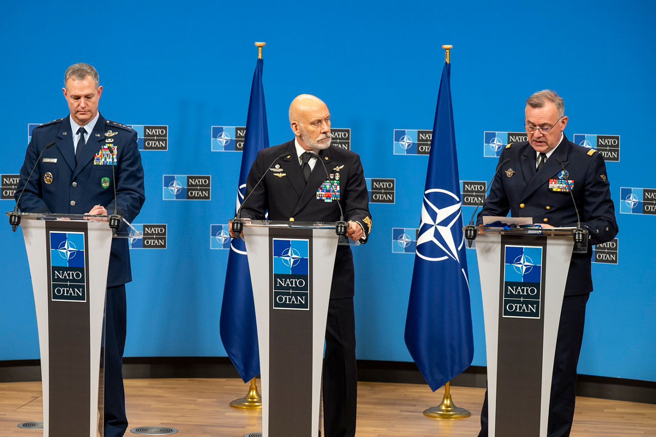 Left to Right - Supreme Allied Commander Europe (SACEUR)
General Alexus G. Grynkewich; Chair of the NATO Military Committee (CMC) Admiral
Giuseppe Cavo Dragone; and Supreme Allied Commander Transformation (SACT)
Admiral Pierre Vandier.